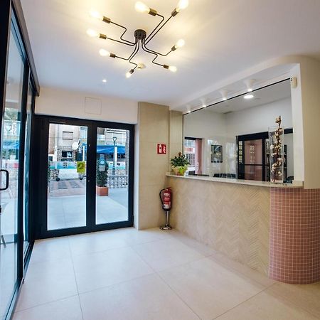 Apartamentos Palm Court Benidorm Eksteriør billede