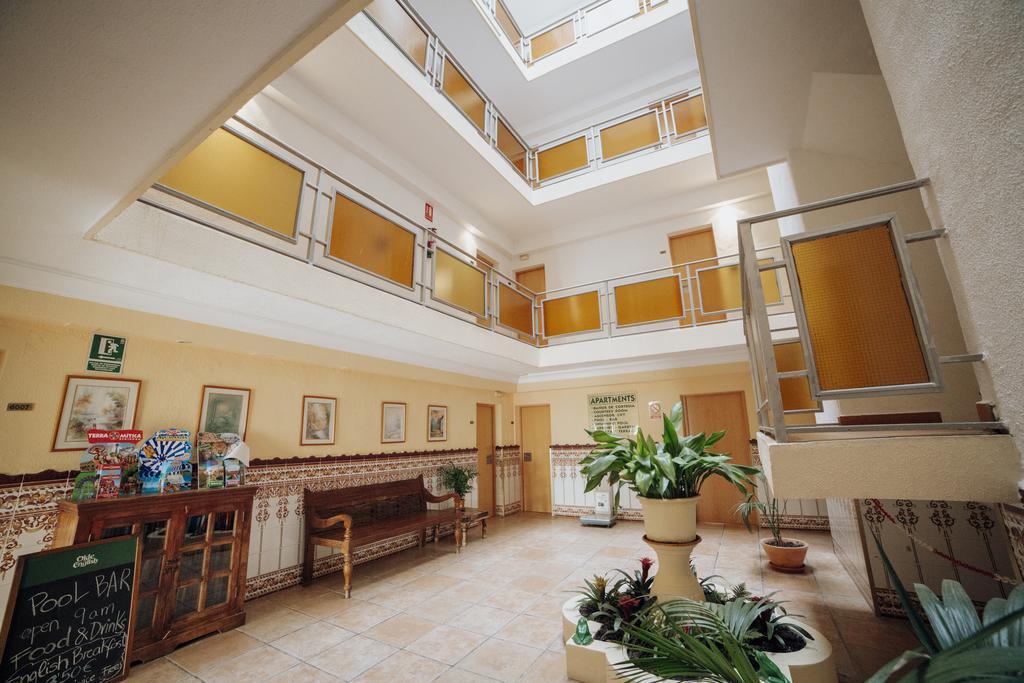 Apartamentos Palm Court Benidorm Eksteriør billede